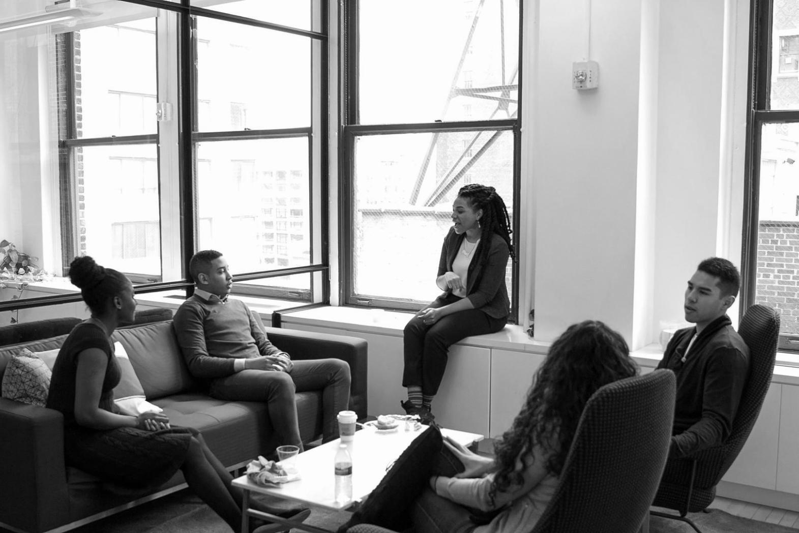 Studente durante sessione pratica di taglio presso zeltarion